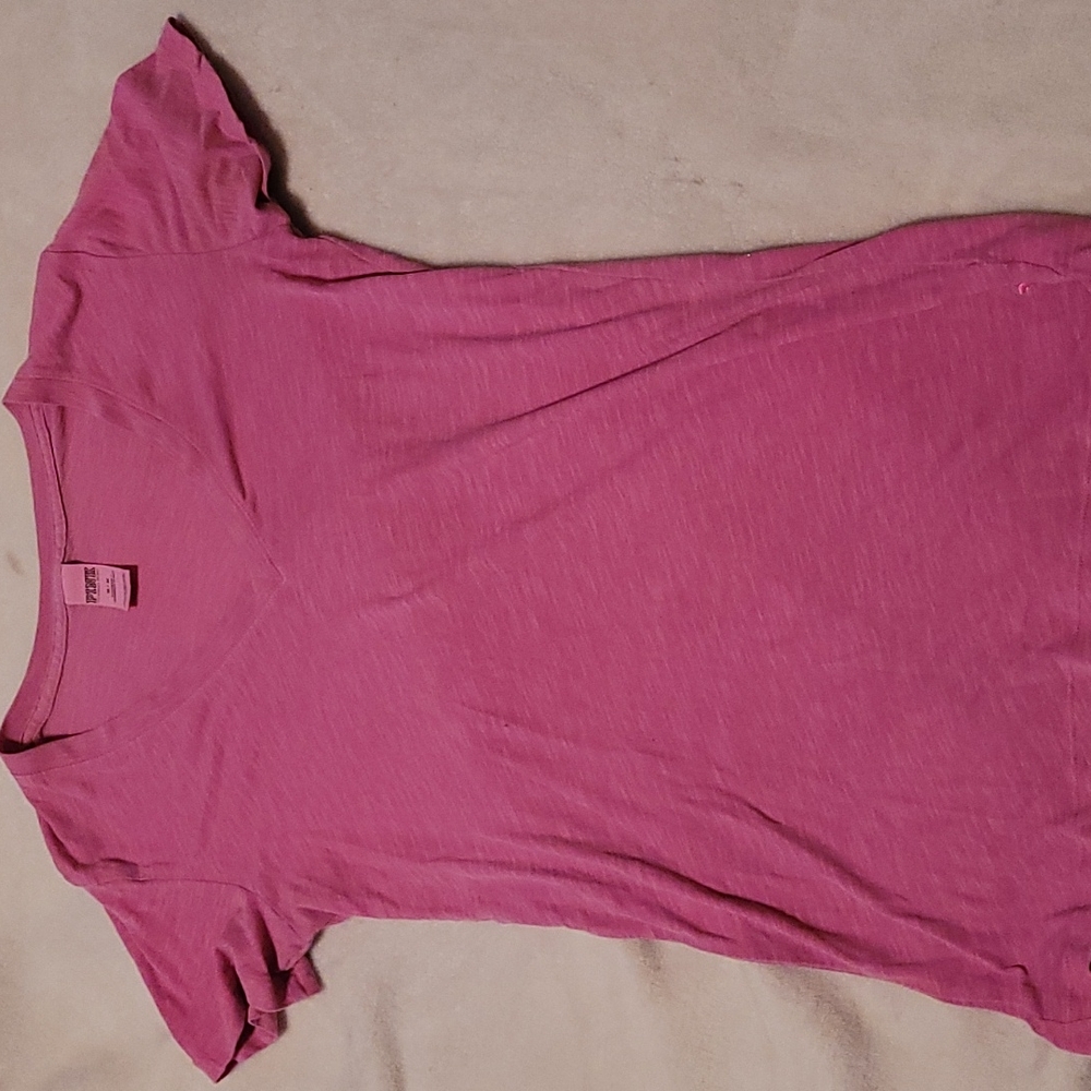 V neck tshirt